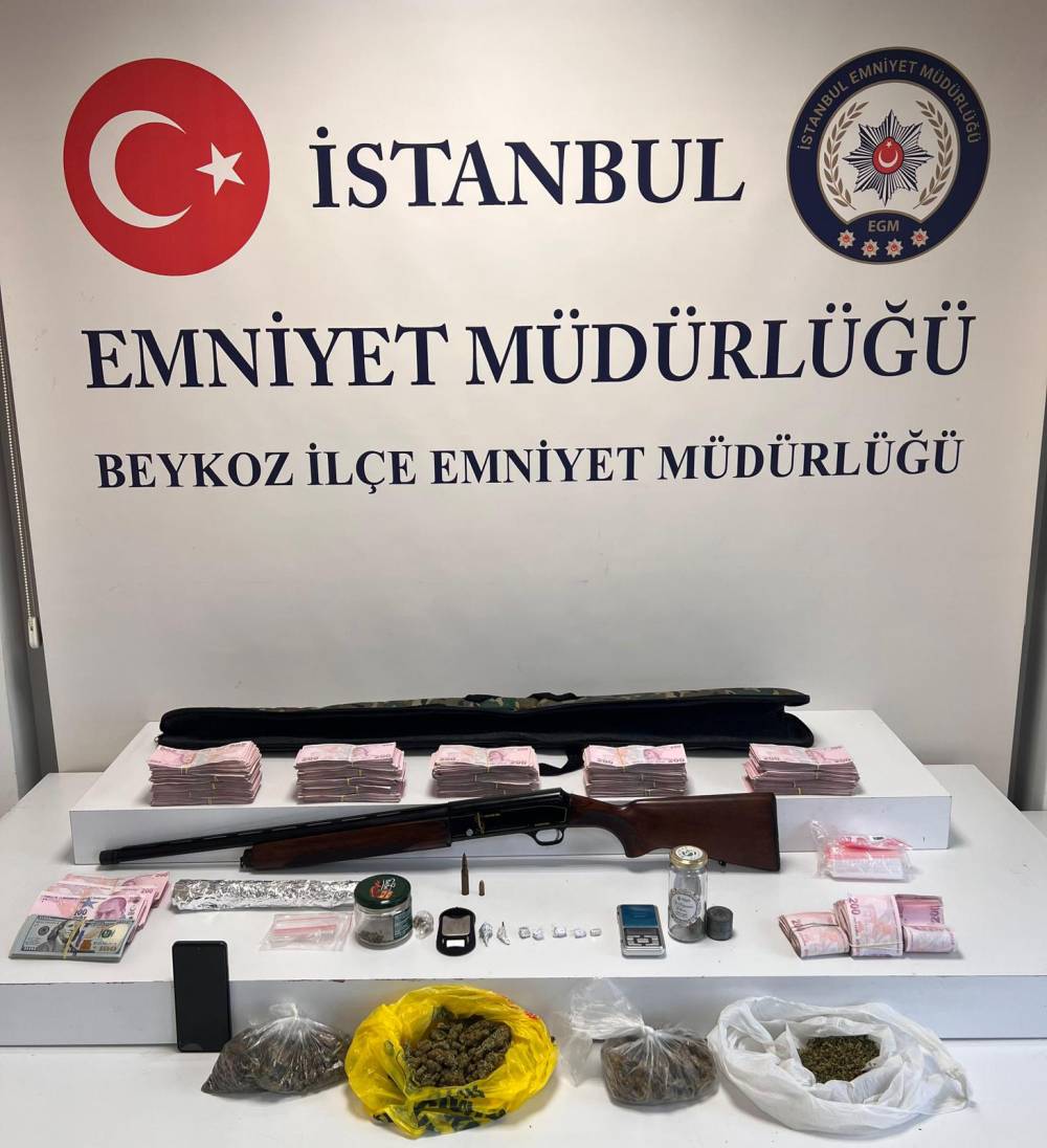 Beykoz ve &Ccedil;ekmek&ouml;y'de uyuşturucu operasyonu: 11 g&ouml;zaltı