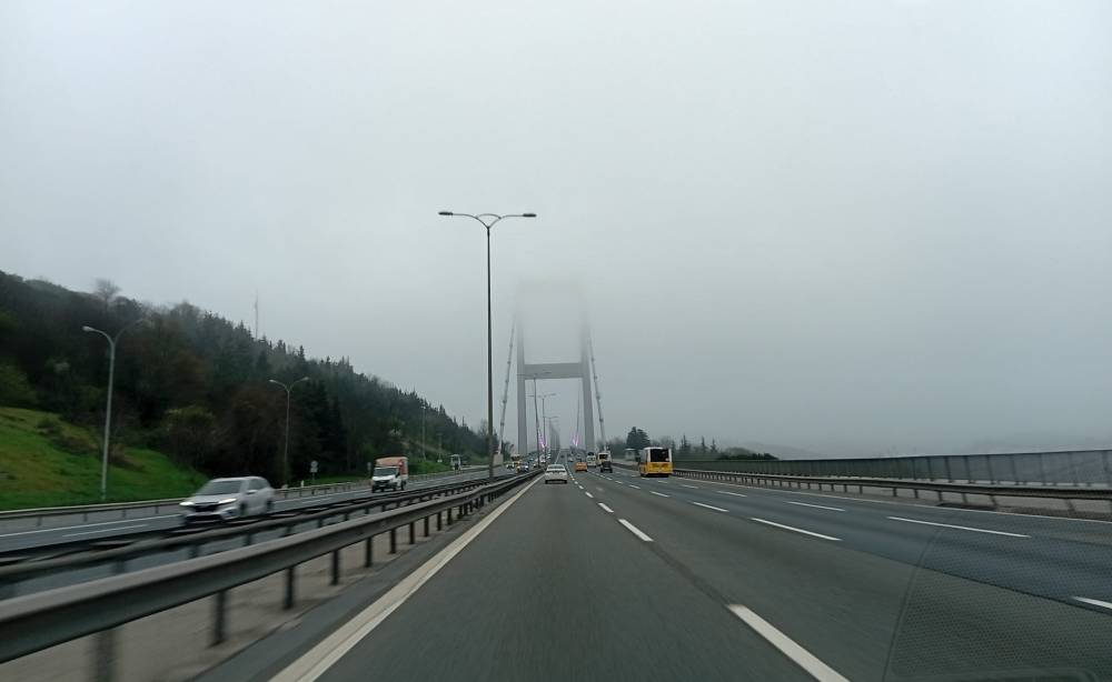 İstanbul'da sis etkili oldu - 3 / Dron g&ouml;r&uuml;nt&uuml;s&uuml;yle geniş haber 