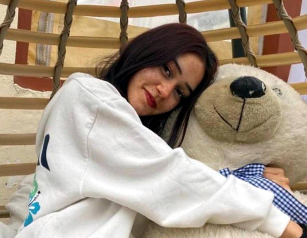 30 bı&ccedil;ak darbesiyle &ouml;ld&uuml;r&uuml;len G&uuml;lden&rsquo;in ablası: Bir insanın hayatı bu kadar kolay alınmamalı