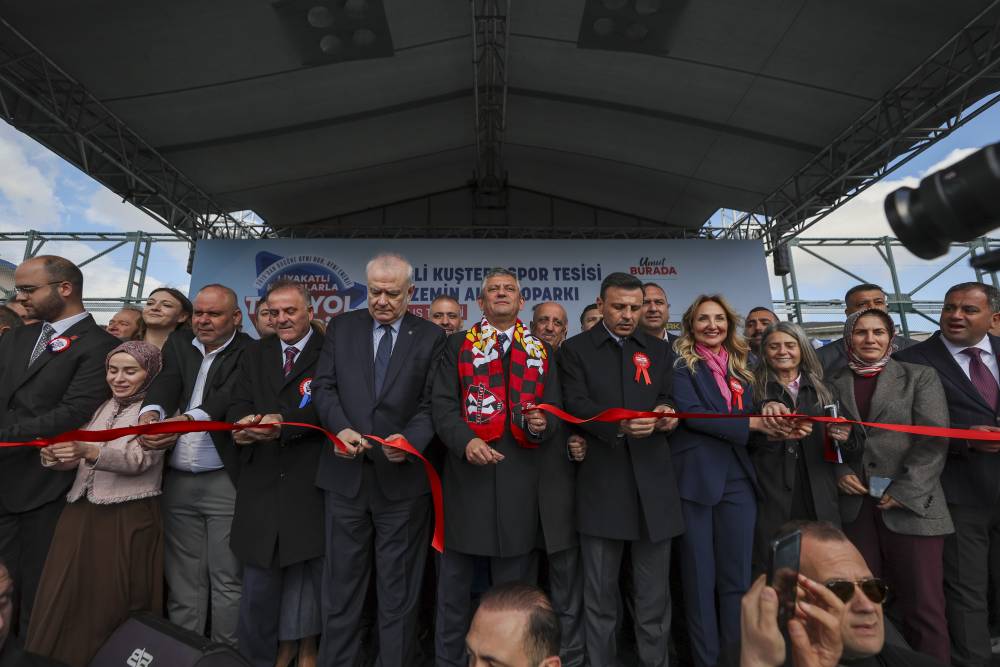 &Ouml;zg&uuml;r &Ouml;zel, Şişli Kuştepe Spor Tesisi ve Zemin Altı Otoparkı A&ccedil;ılış T&ouml;reni'ne katıldı / Ek bilgi