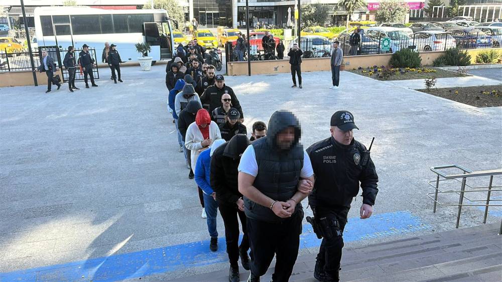 Edirne ve İstanbul'da yasa dışı bahis operasyonunda 16 ş&uuml;pheli adliyede