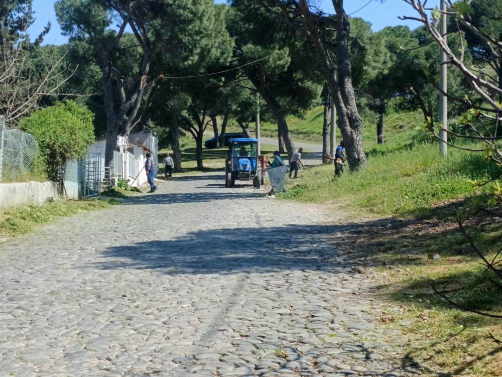 Atat&uuml;rk'&uuml;n Ayvalık'ta y&uuml;r&uuml;d&uuml;ğ&uuml; yollar 13 Nisan i&ccedil;in hazırlandı