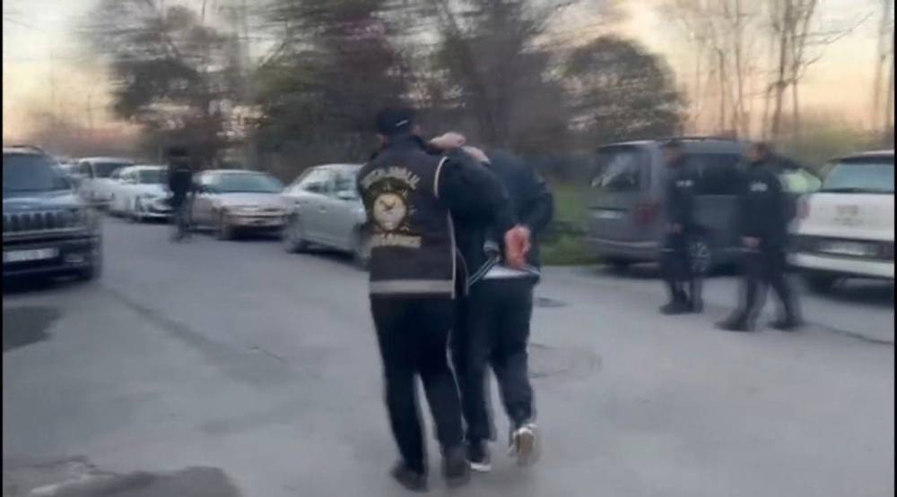 'Karag&uuml;mr&uuml;k &ccedil;etesine' operasyon: 25 ş&uuml;pheli tutuklandı