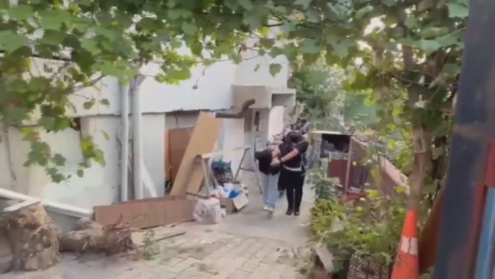 Zeytinburnu'nda restorandaki silahlı saldırıya ilişkin 6 ş&uuml;pheli daha yakalandı