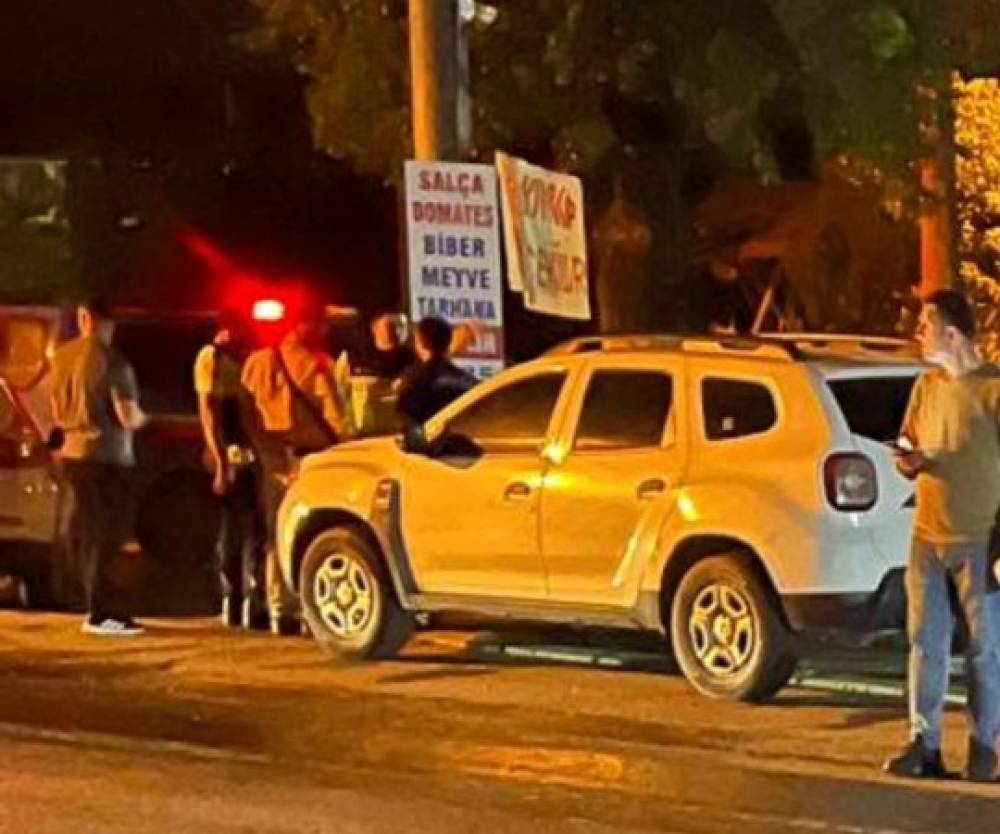 İki grup arasında &ccedil;ıkan silahlı kavgada 2 kişi yaralandı